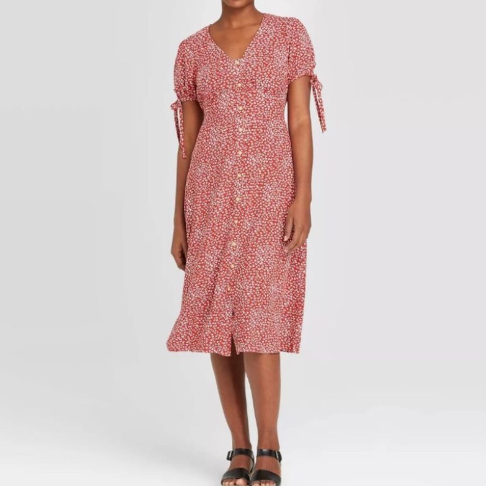 Target; universal Brand; Maxi dress; Red Floral Print; size XS.